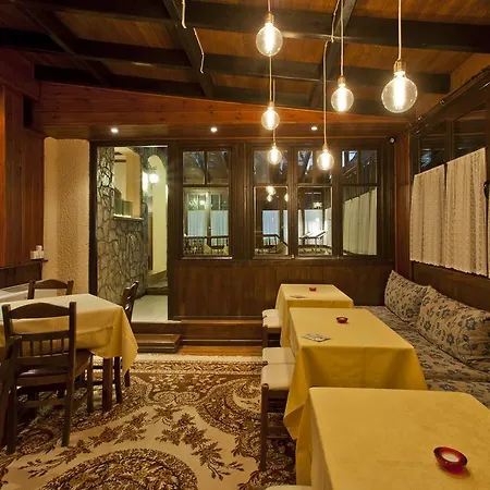 Konukevi Fanaras Kalavryta